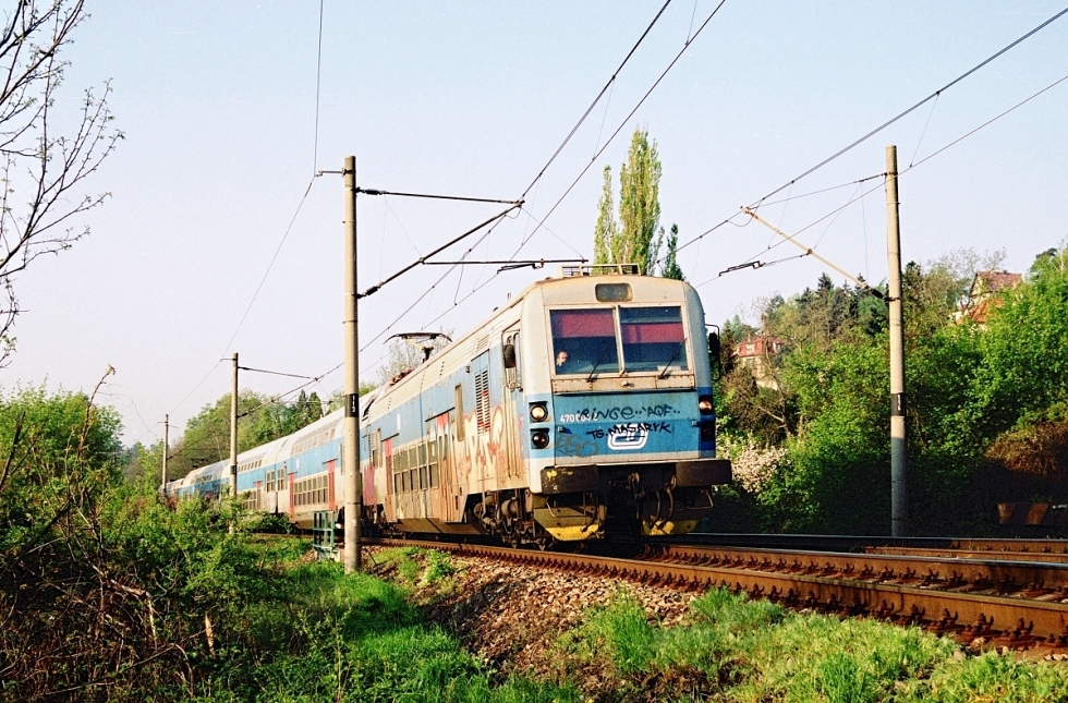 470 004-3