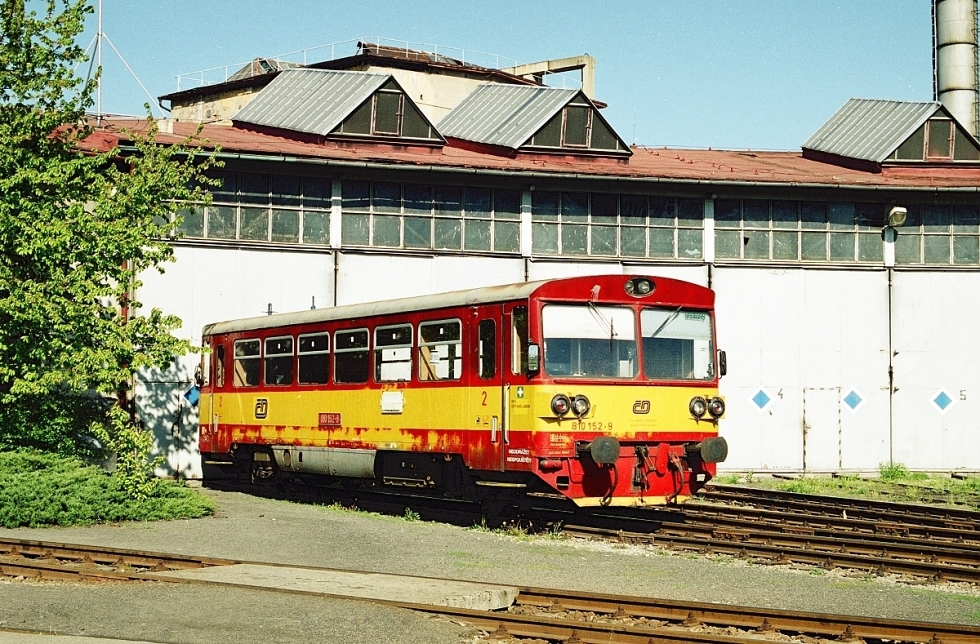 810 152-9