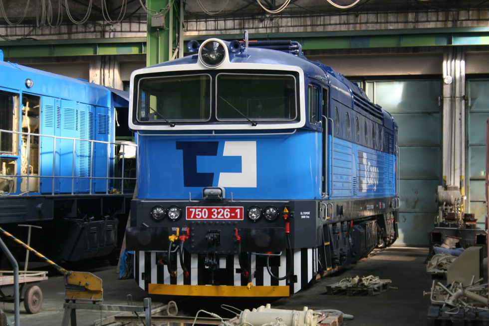 750 326-1