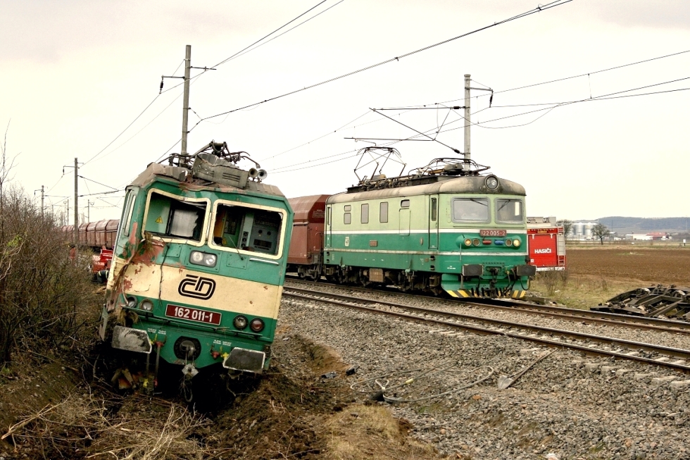 122 005-2