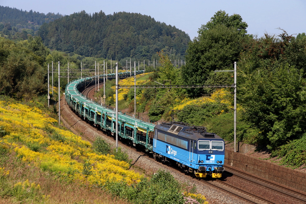 163 250-4
