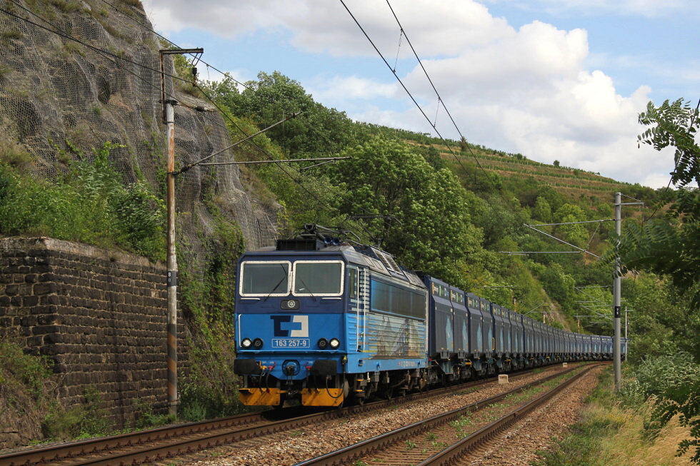 163 257-9