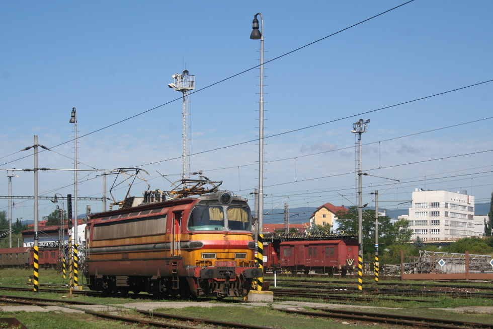 240 067-9