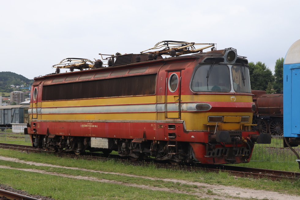 240 145-3