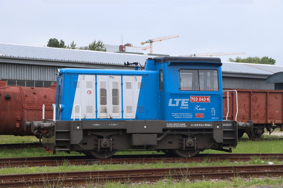 703 040-6
