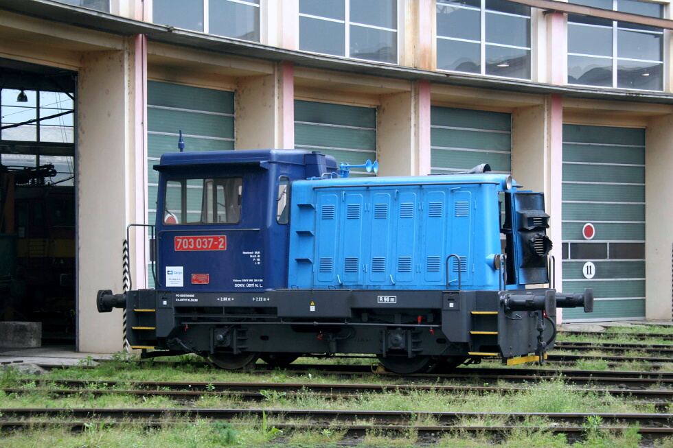 703 037-2