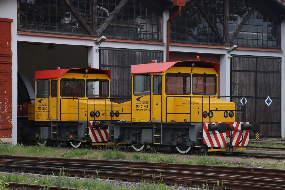 199 412-8