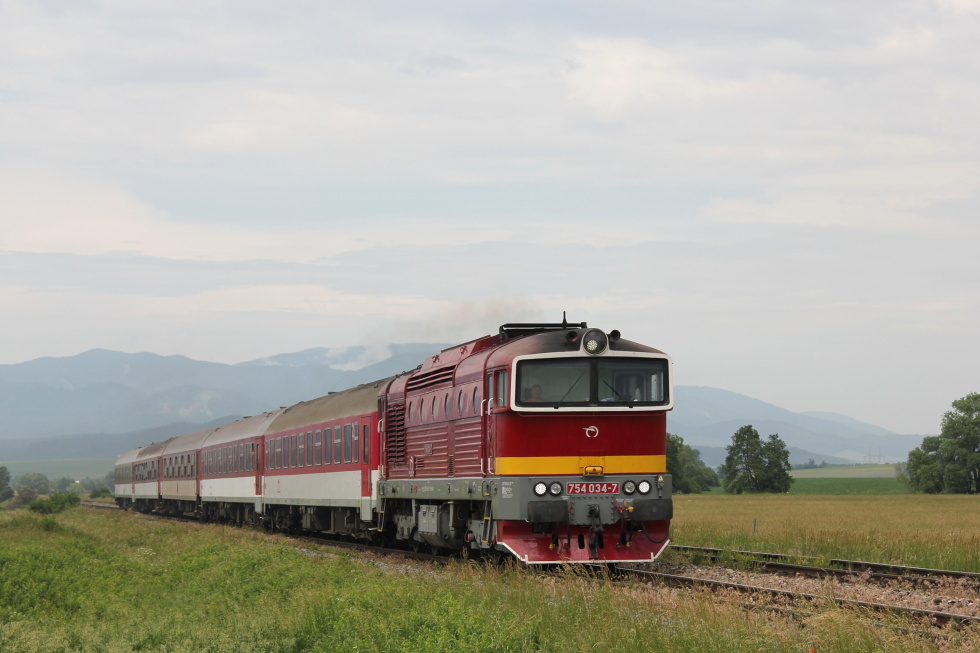 754 034-7