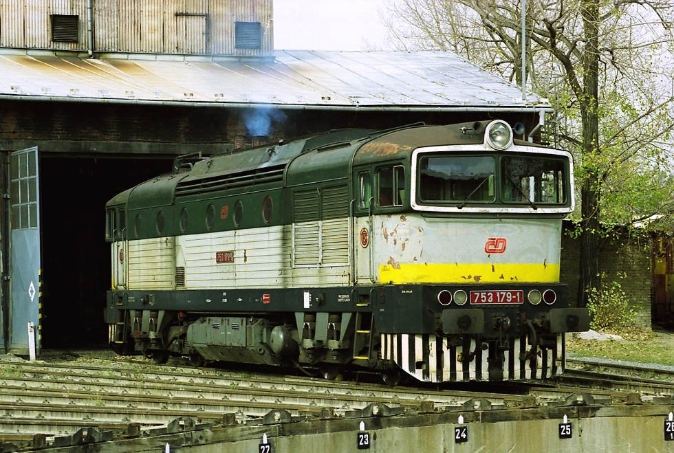 753 179-1