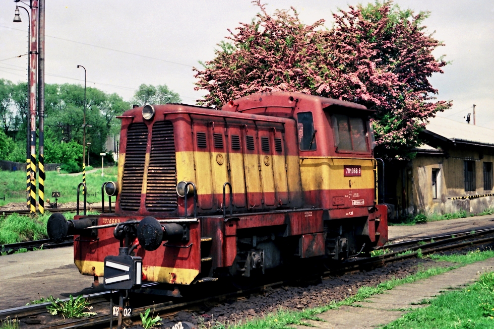 701 068-9
