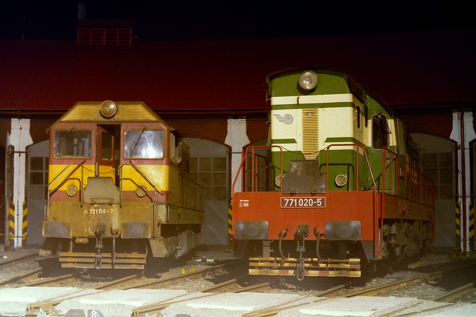 771 020-5