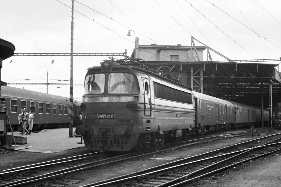 240 123-0