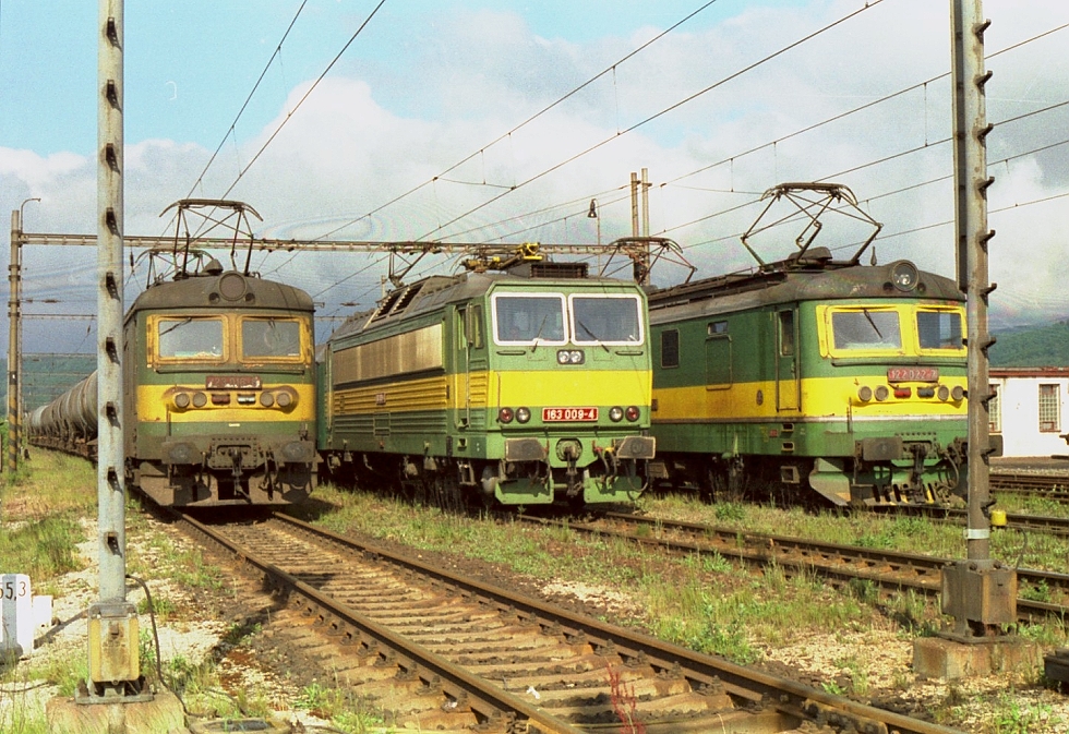 163 009-4