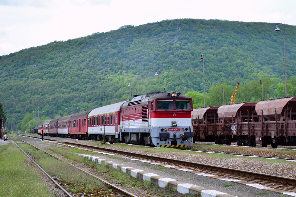 754 005-7