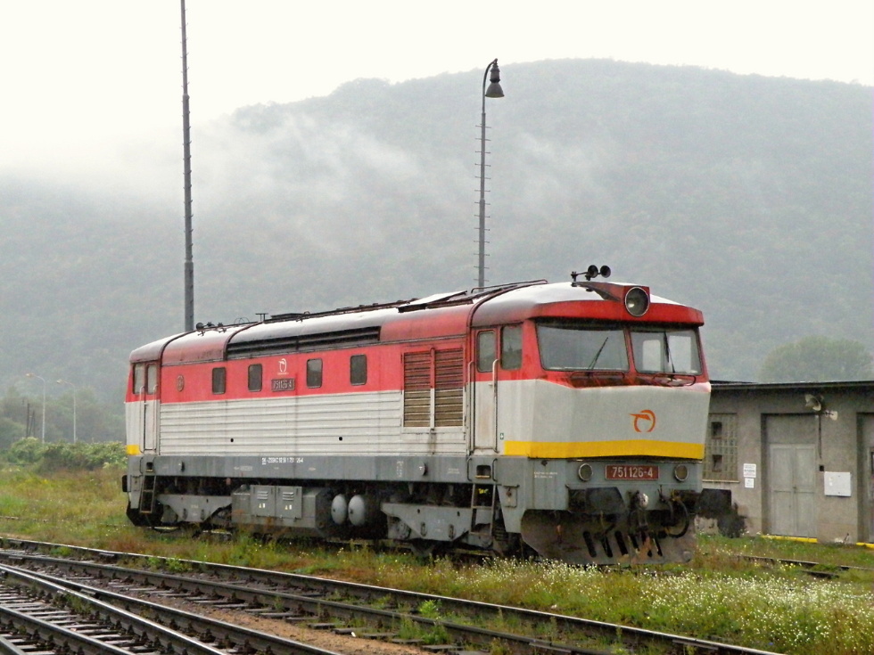 751 126-4