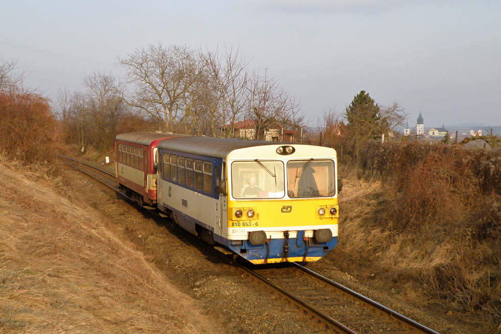 810 653-6