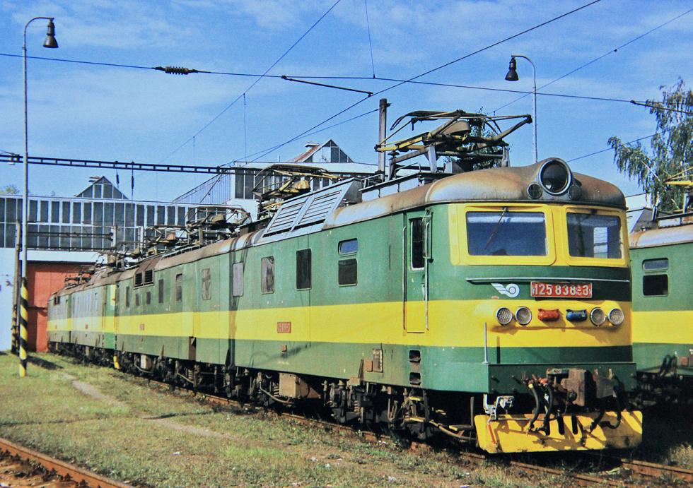 125 838-3