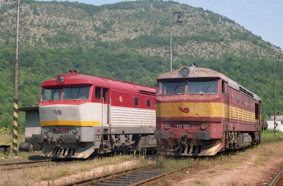 751 123-1