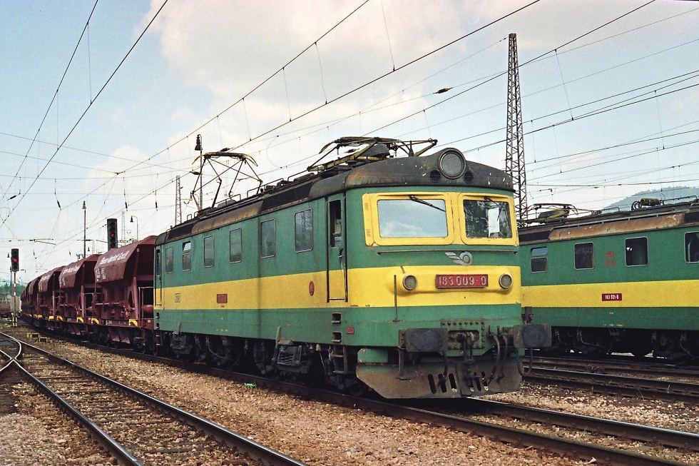 183 009-0