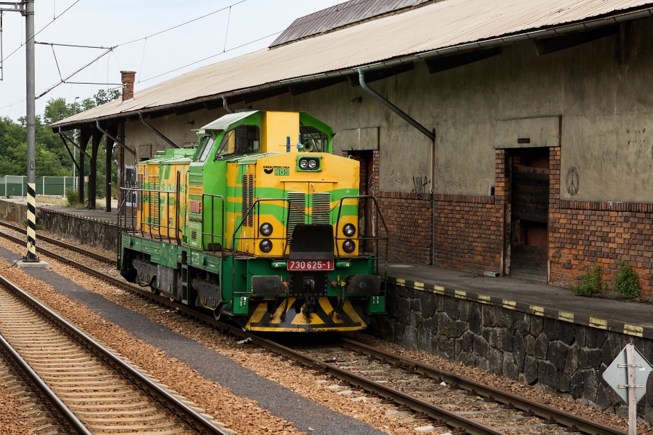 730 625-1