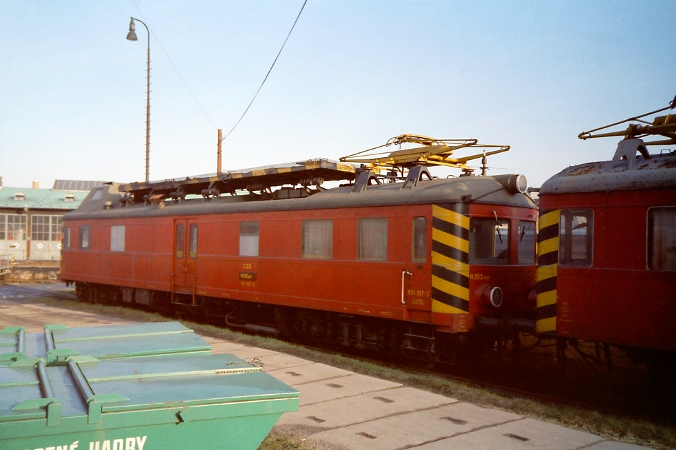 894 017-3