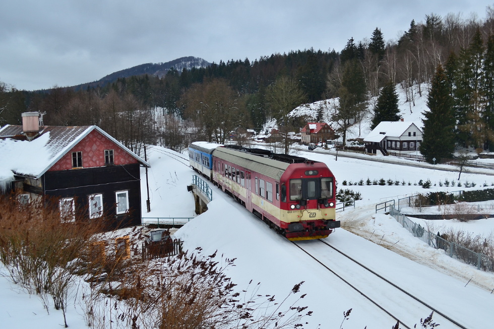 843 011-8