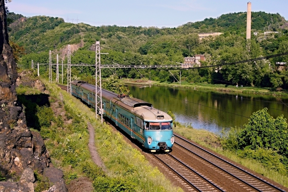 451 026-9
