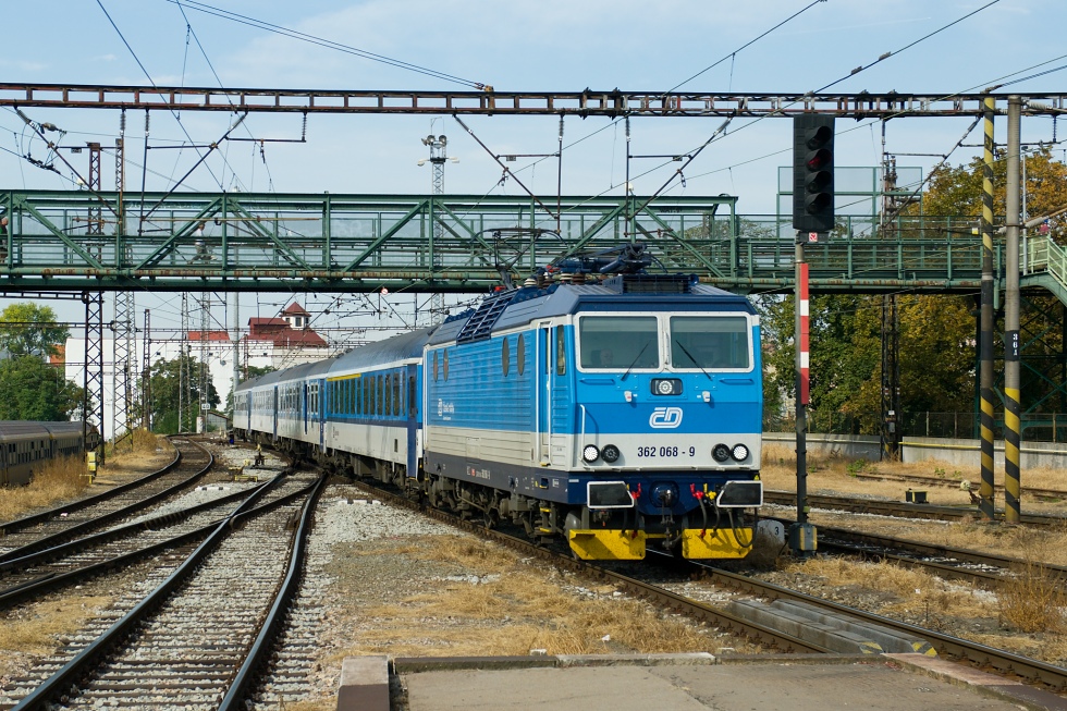 362 068-9