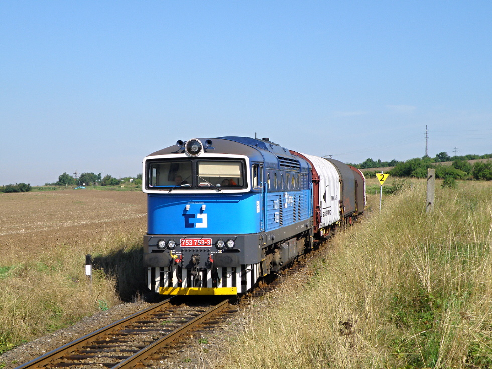 753 753-3