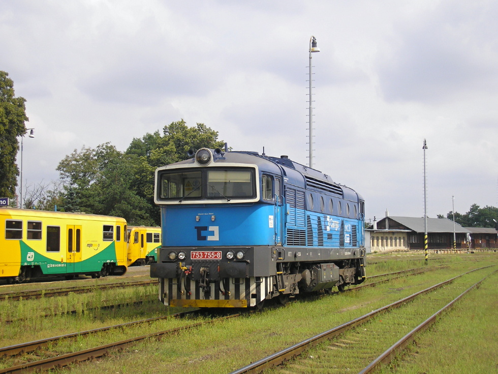 753 755-8