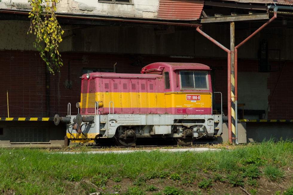 701 666-0