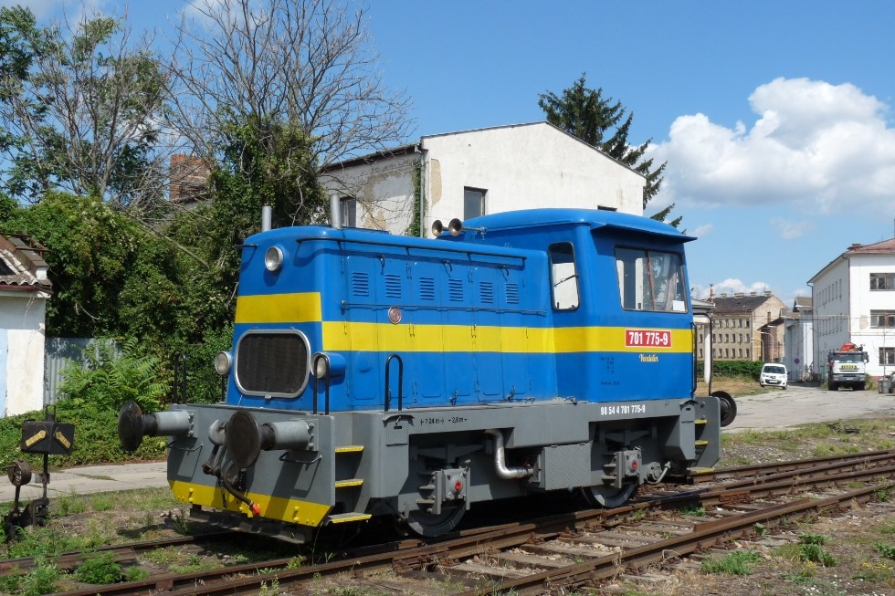701 775-9