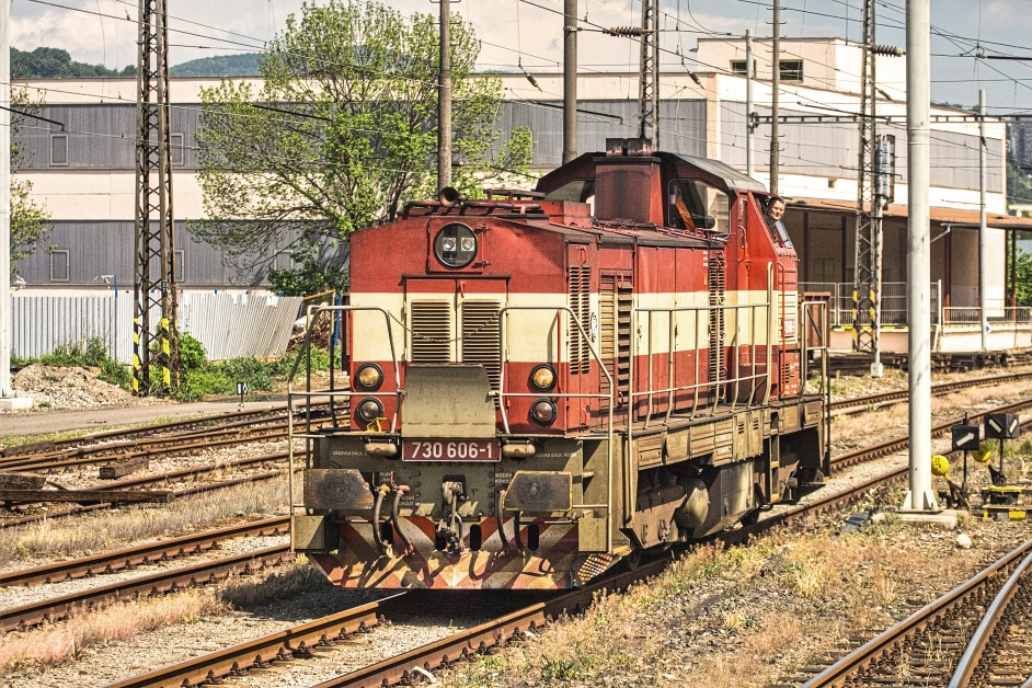 730 606-1