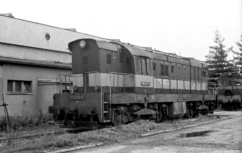 771 040-3