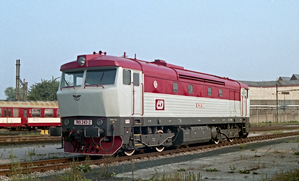 749 243-2