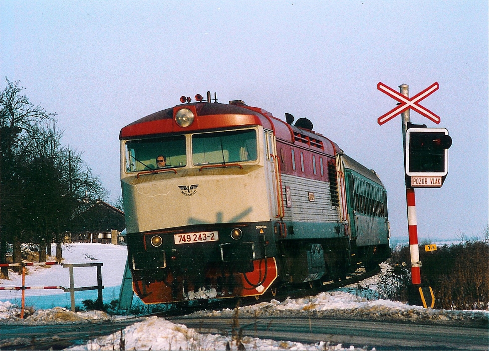 749 243-2