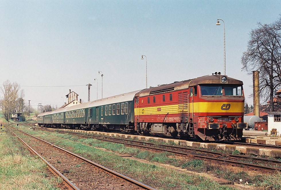 751 050-6