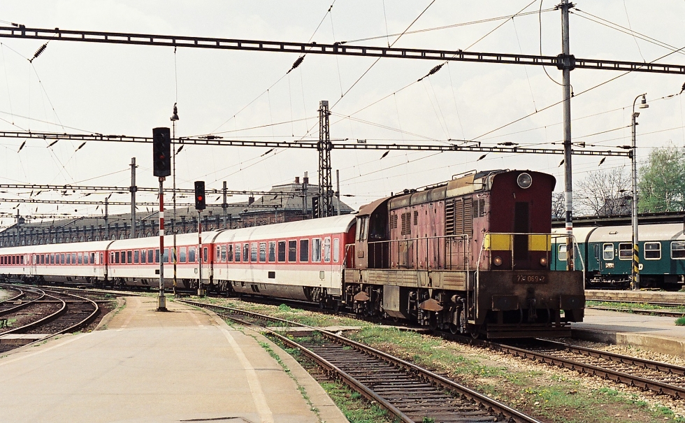 771 069-2