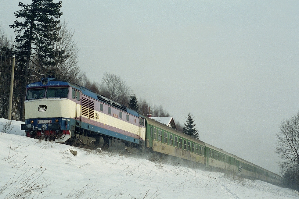 749 245-7