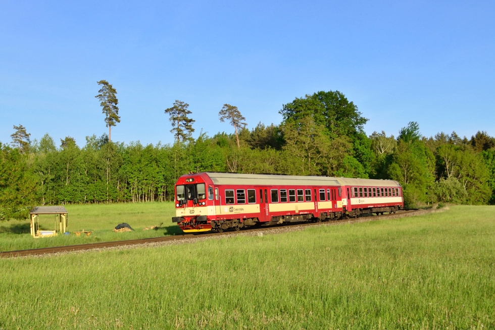 843 011-8