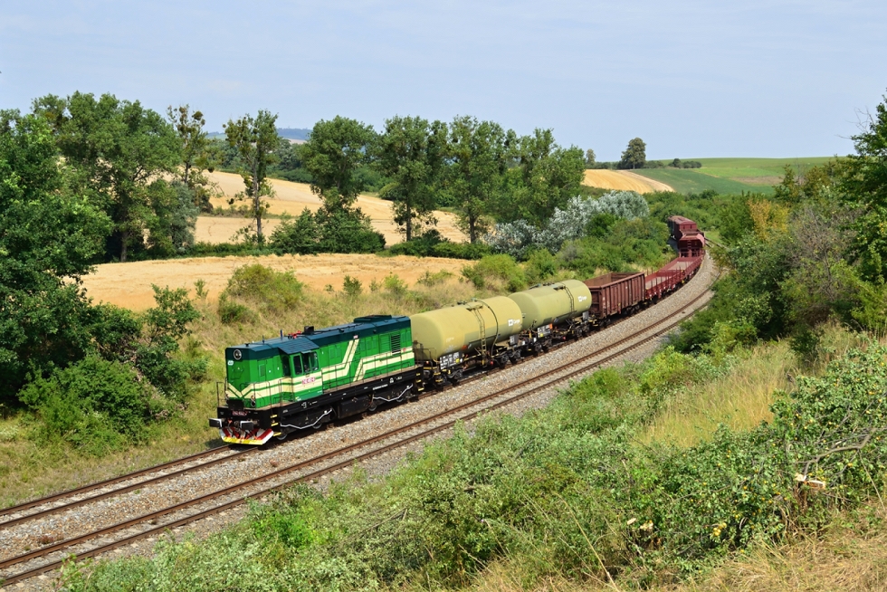 742 452-6