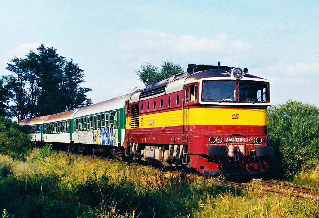 750 326-1