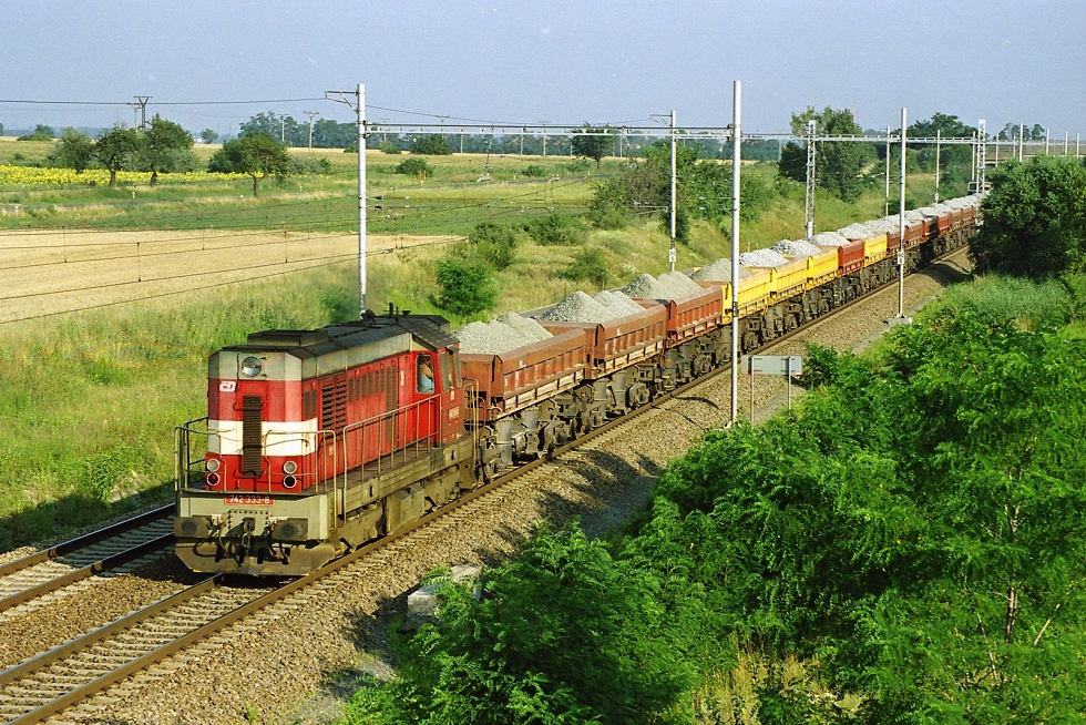 742 333-8