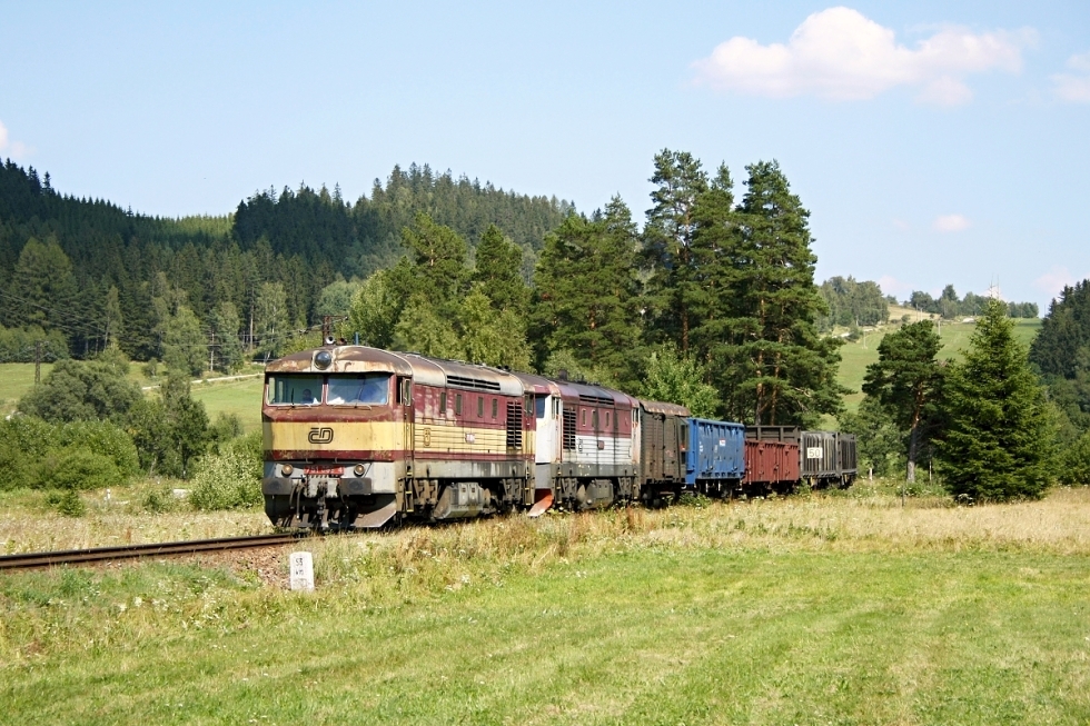 751 089-4
