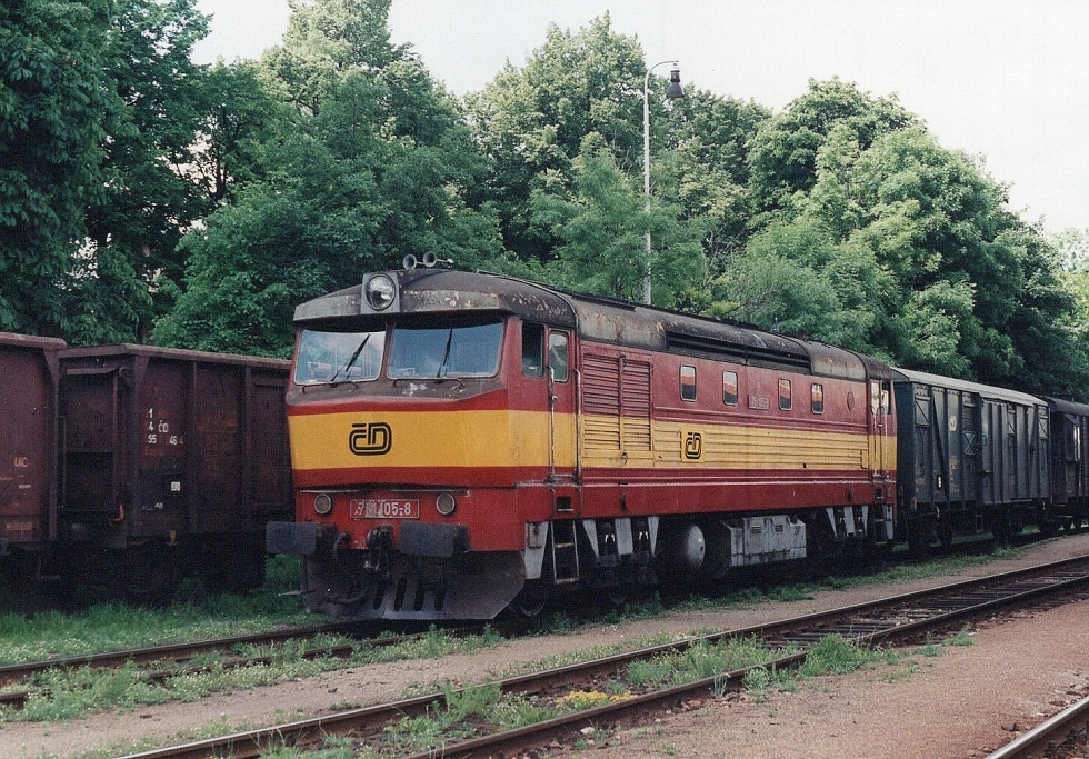 751 105-8