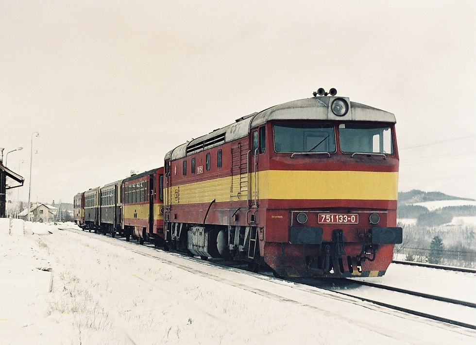 751 133-0
