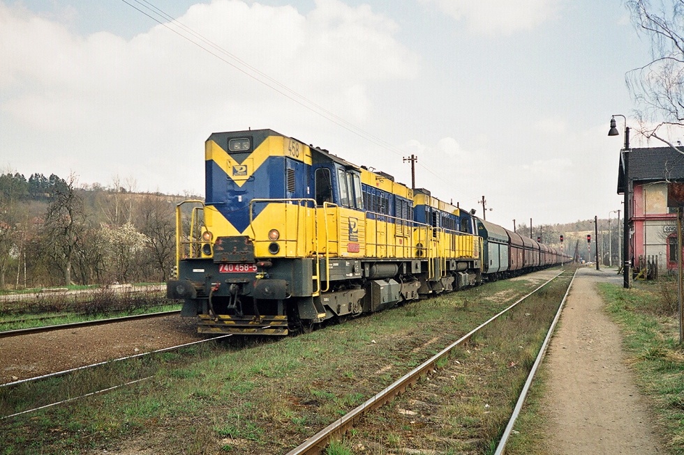 740 458-5