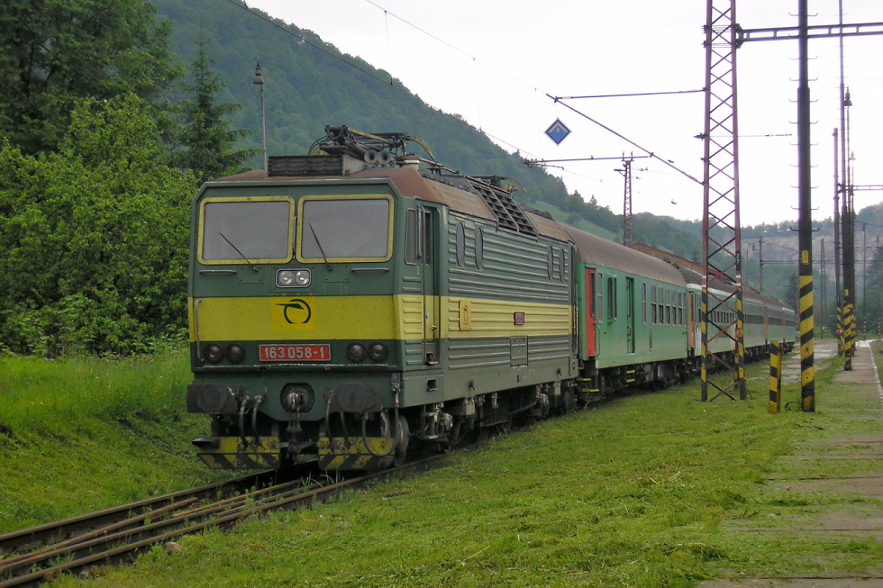 163 058-1