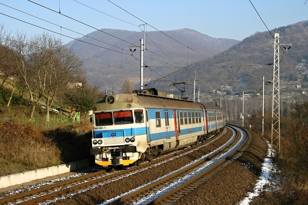 460 082-1