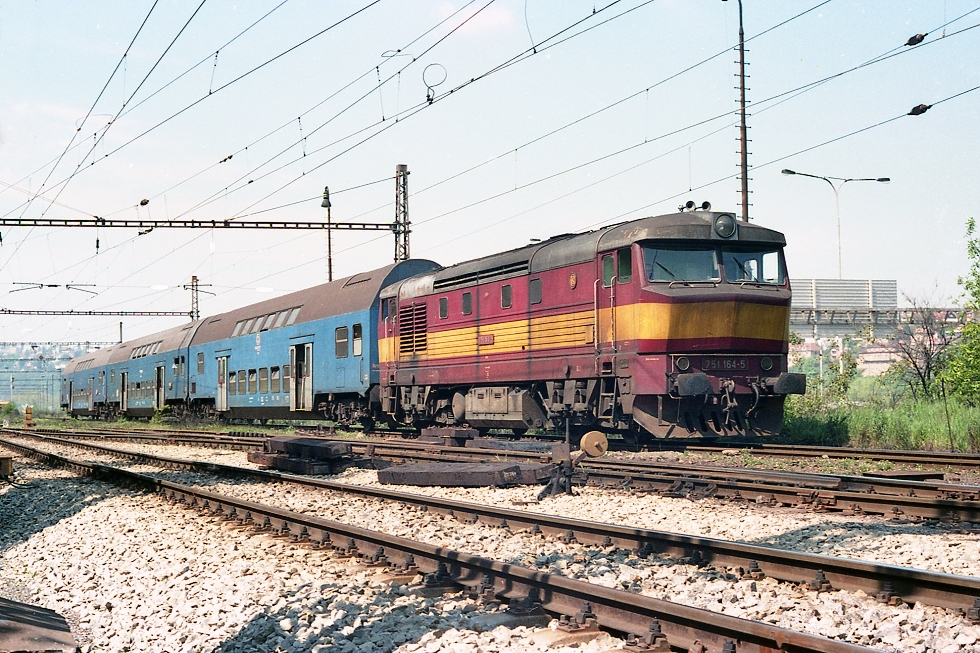 751 164-5